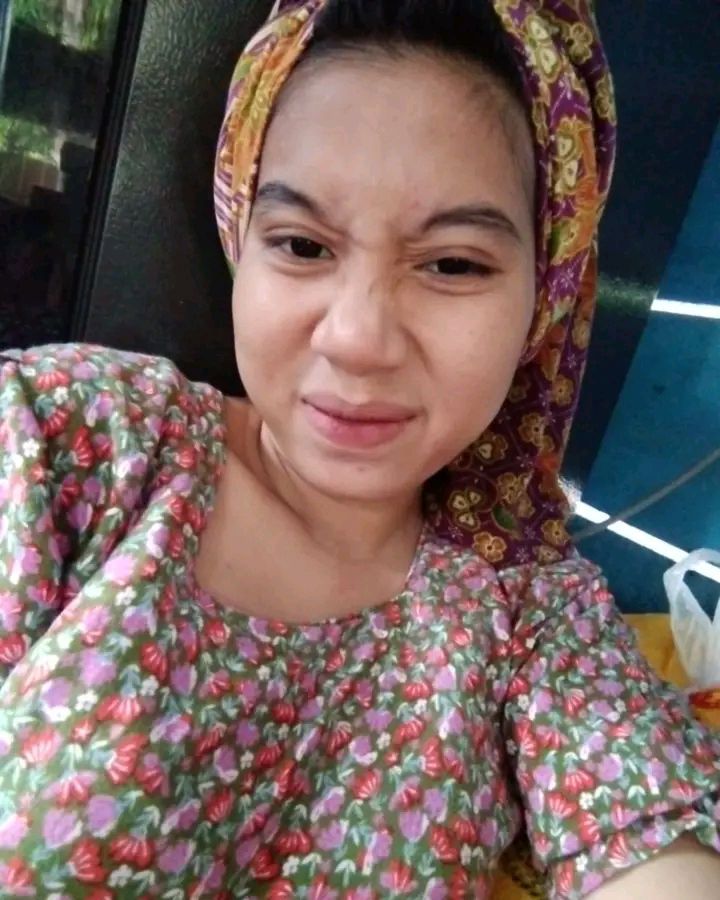 Seorang wanita bernama Lisna dilaporkan kabur dari rumahnya di Kelurahan Asinua, Kecamatan Unaaha, Kabupaten Konawe.