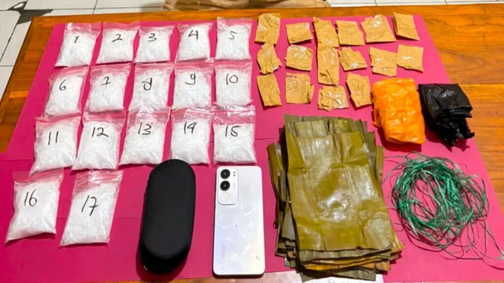 Polisi mengamankan barang bukti sabu-sabu seberat 860,60 gram yang dibawa oleh pria asal Kalimantan Utara (Kaltara) berinisial ZA (38) di Kabupaten Bombana.
