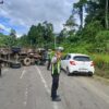 Truk Terbalik di Laeya Konsel, Arus Lalu Lintas Sempat Macet