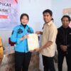 Reses di Kolaka, Bahtra Serahkan 152 Sertifikat Tanah dan Ratusan Paket Sembako