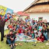 Mahasiswa KKN UHO Kendari Buka Potensi Pantai Aloalo dan Hadirkan Taman Baca Pulau Tambako