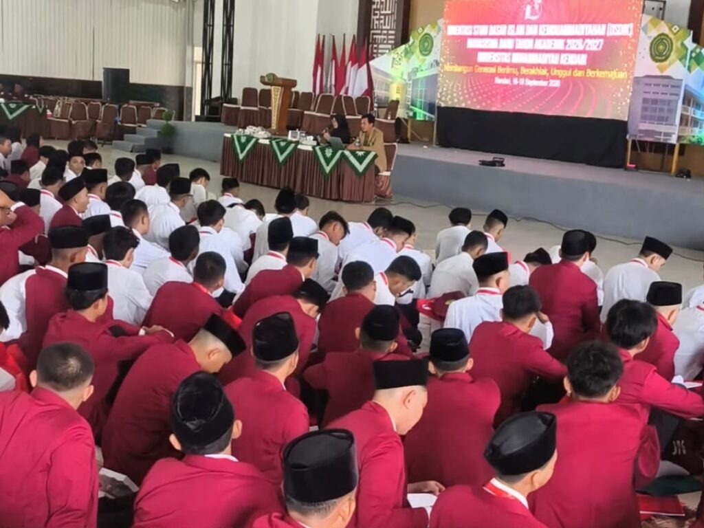 2.404 mahasiswa baru (maba) UM Kendari mengikuti OSDIK di Asrama Haji Kendari di Jalan Wulele, Kelurahan Bonggoeya, Kecamatan Wuawua, Kota Kendari.