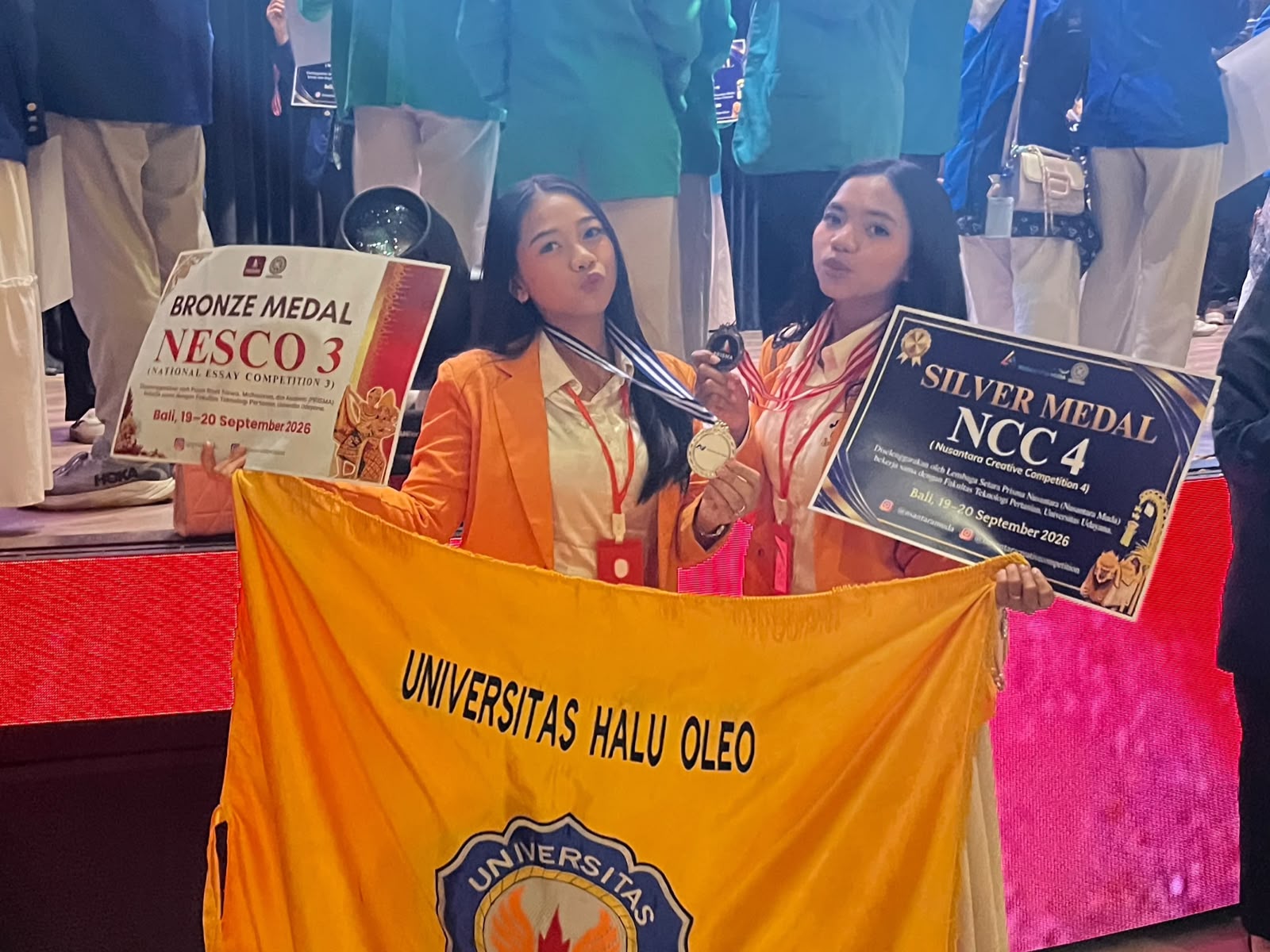 Mahasiswi UHO Kendari Raih 2 Medali Nasional Lewat Inovasi Kelor dan Kulit Buah Naga Mahasiswi UHO Kendari Raih 2 Medali Nasional Lewat Inovasi Kelor dan Kulit Buah Naga