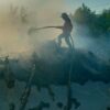 Damkarmat Padamkan Kebakaran Lahan Kosong di KS Tubun Dekat Persawahan Amohalo Kendari