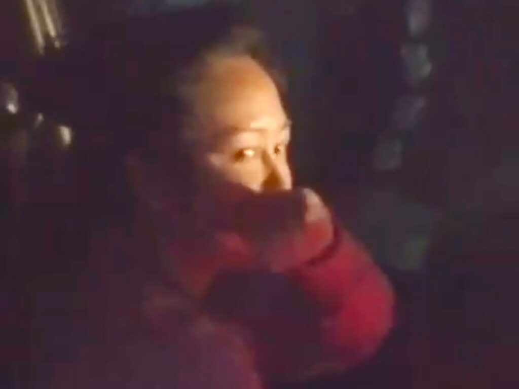 Jaksa Franca Moniqa Sayogi saat kepergok dalam mobil bersama anggota Polres Buton berinisial Brigpol SSR yang merupakan suami orang di Jalan Poros Buton Selatan - Baubau, Kelurahan Lakambau, Kecamatan Batauga, Kabupaten Buton Selatan (Busel).