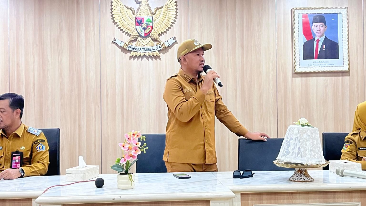 Pemkot Kendari Bakal Cabut Rekomendasi Pangkalan LPG 3 Kg yang Persulit Warga Pemkot Kendari Bakal Cabut Rekomendasi Pangkalan LPG 3 Kg yang Persulit Warga