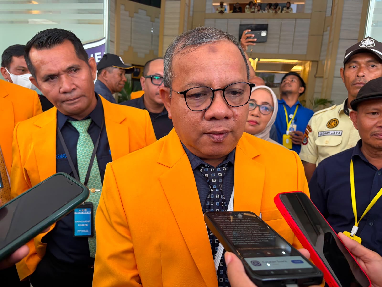Raih 42 Suara, Ini Visi Rektor UHO Kendari Terpilih Prof. Takdir Saili Raih 42 Suara, Ini Visi Rektor UHO Kendari Terpilih Prof. Takdir Saili