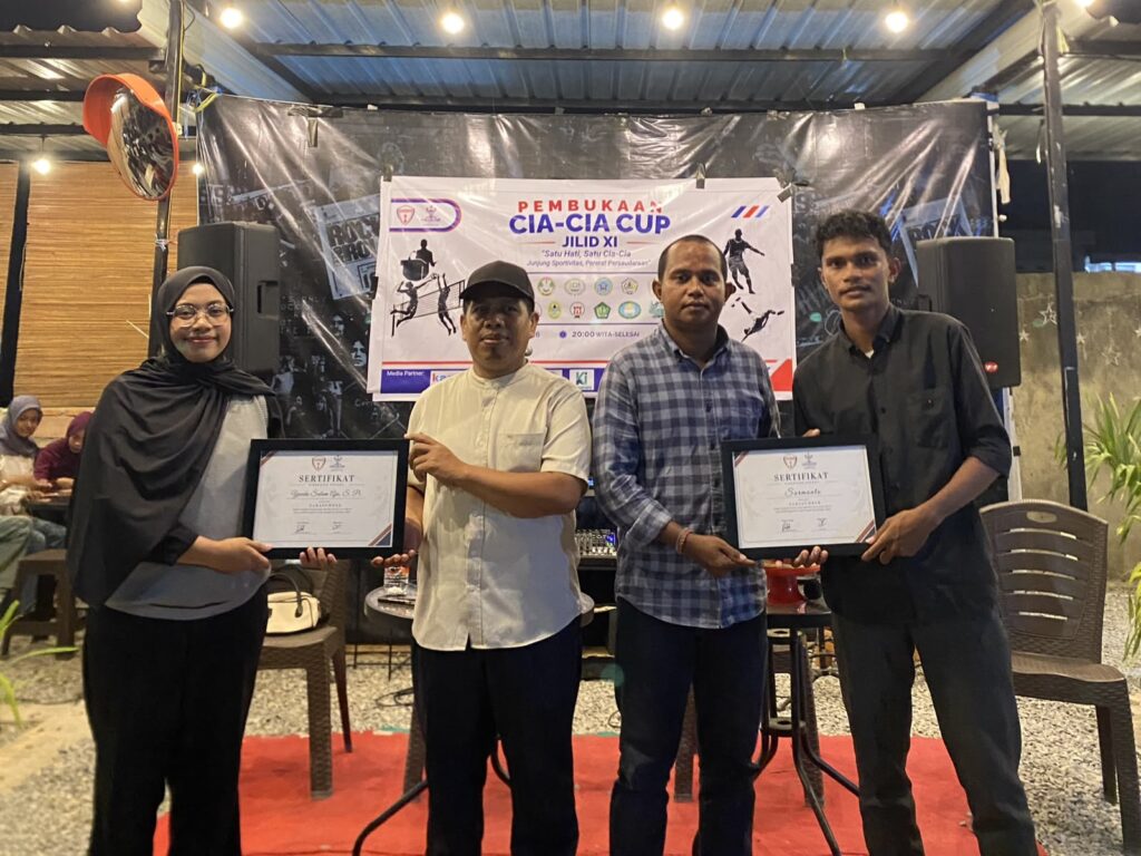 Dua pemateri pada pembukaan Cia-Cia Cup Jilid XI di Kota Kendari.