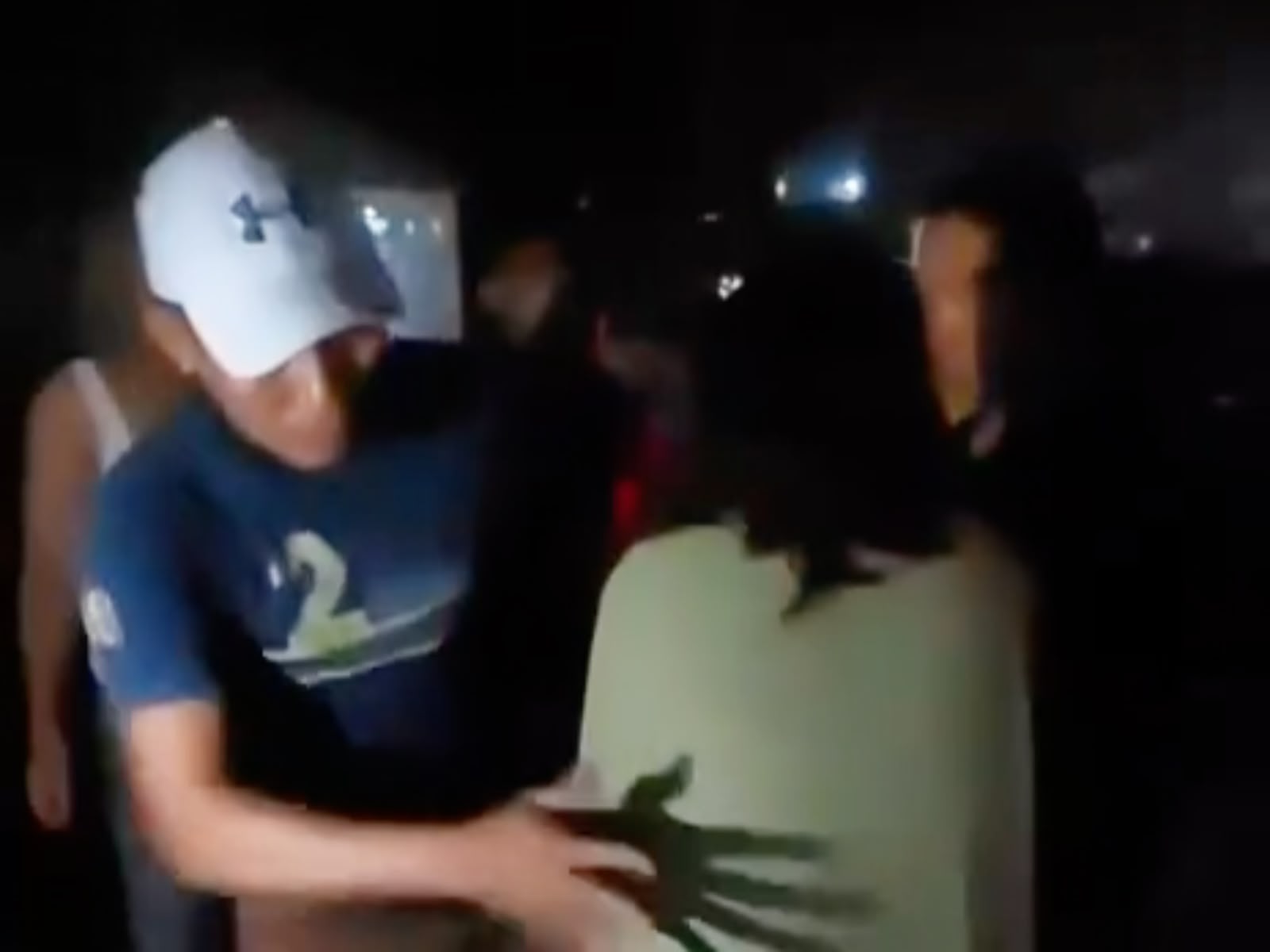 Wanita ODGJ di Konawe Diamankan Usai Bacok Pria hingga Luka 14 Jahitan Wanita ODGJ di Konawe Diamankan Usai Bacok Pria hingga Luka 14 Jahitan