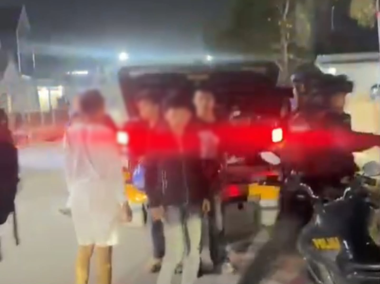 6 Pelajar Diamankan Polisi Bareng Ketapel dan Busur Usai Terlibat Tawuran di Mandonga, Kendari 6 Pelajar Diamankan Polisi Bareng Ketapel dan Busur Usai Terlibat Tawuran di Mandonga, Kendari
